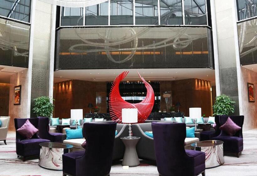 هتل Ramada Plaza Liuzhou Liudong