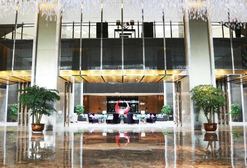 هتل Ramada Plaza Liuzhou Liudong