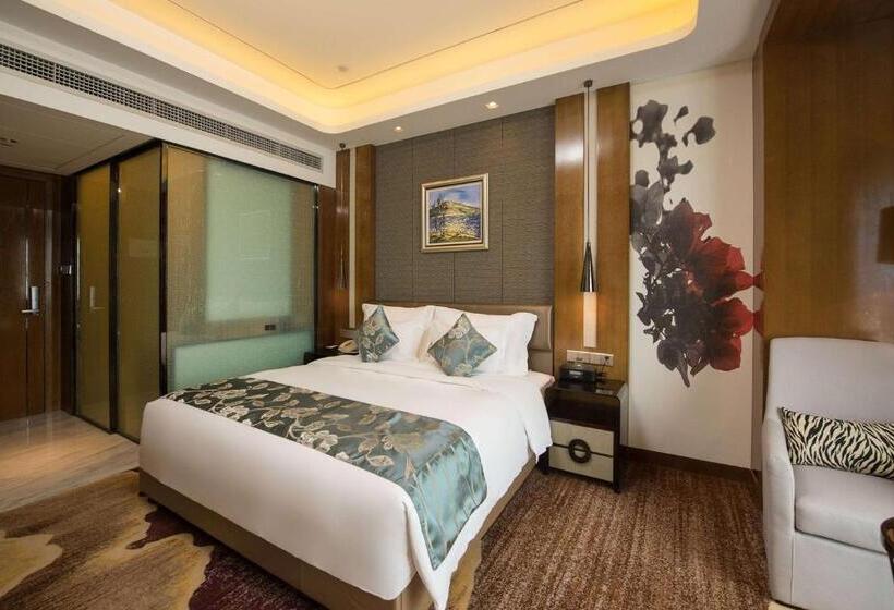 هتل Ramada Plaza Liuzhou Liudong