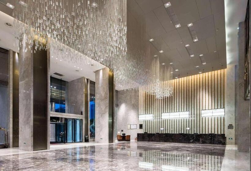 هتل Ramada Plaza Liuzhou Liudong