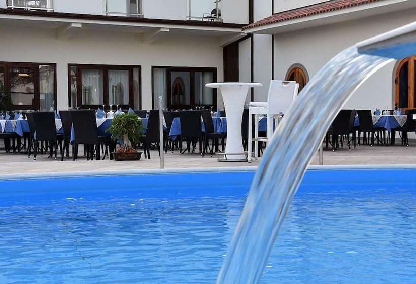 هتل Riviera Azzurra