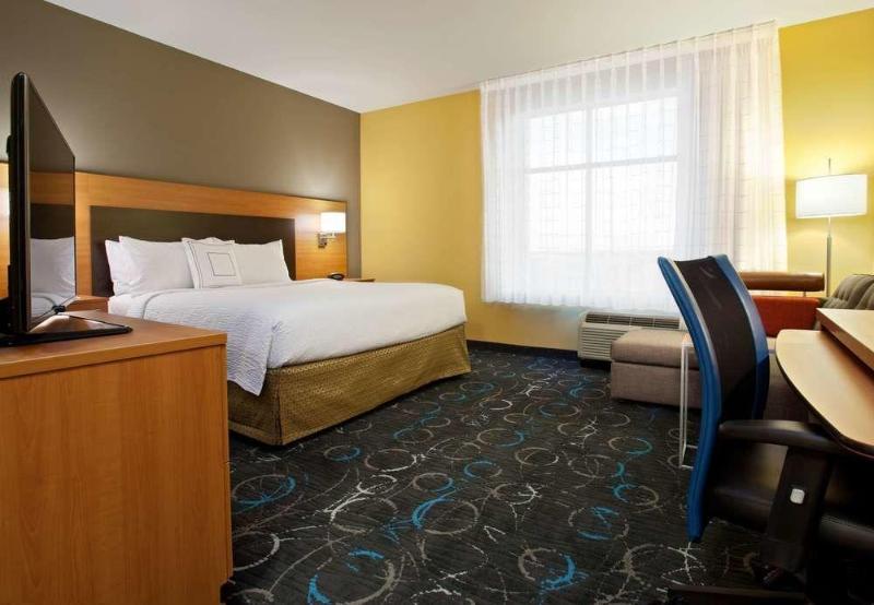 هتل Towneplace Suites By Marriott Carlsbad
