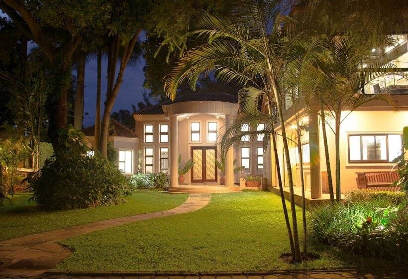 هتل Zawadi House Lodge