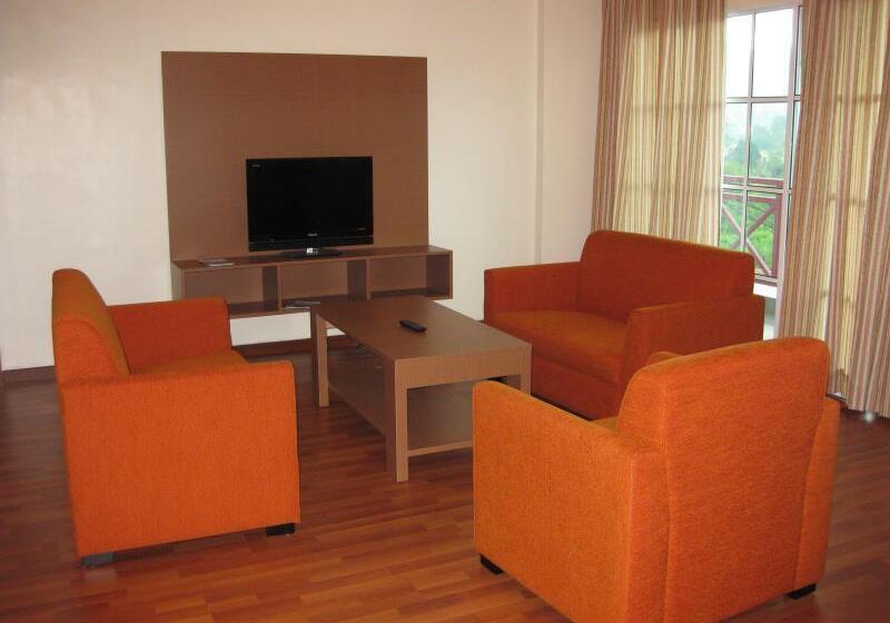 Iris House Resort