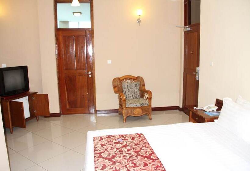 Safina Hotel & Apartments