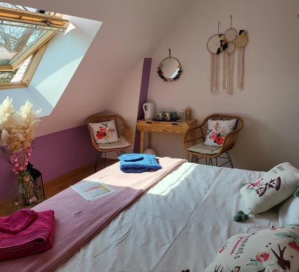 مبيت وإفطار Chez Kate Et Lolo