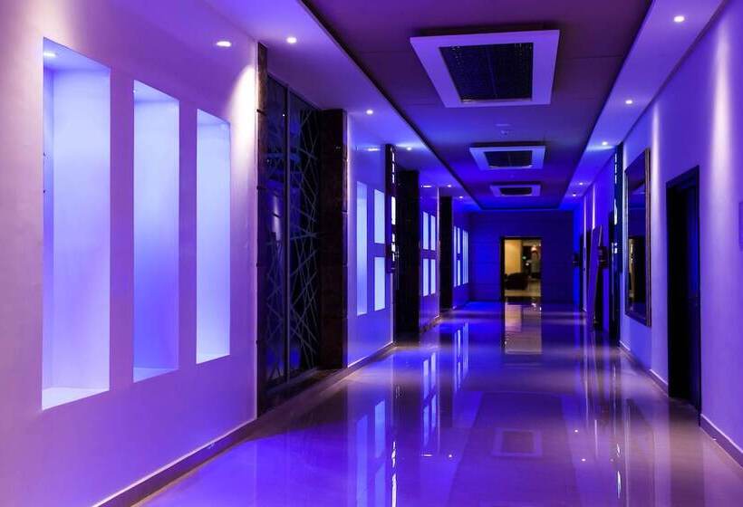 فندق Sky Casa Airport