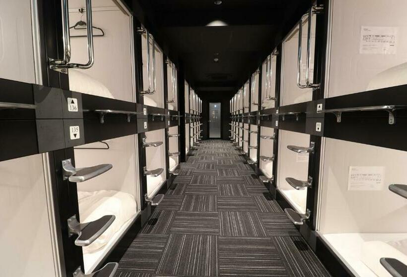Leo Yu Capsule Hotel Nishifunabashi