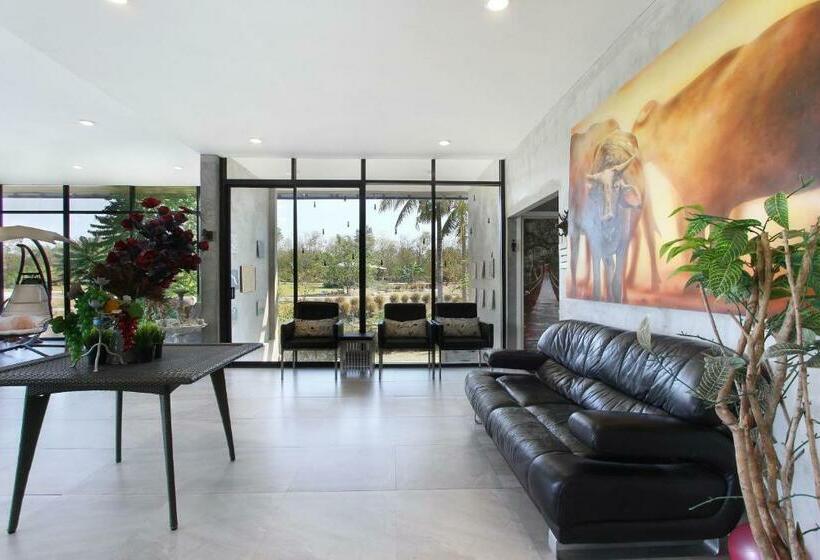 فندق White Knot Khao Yai