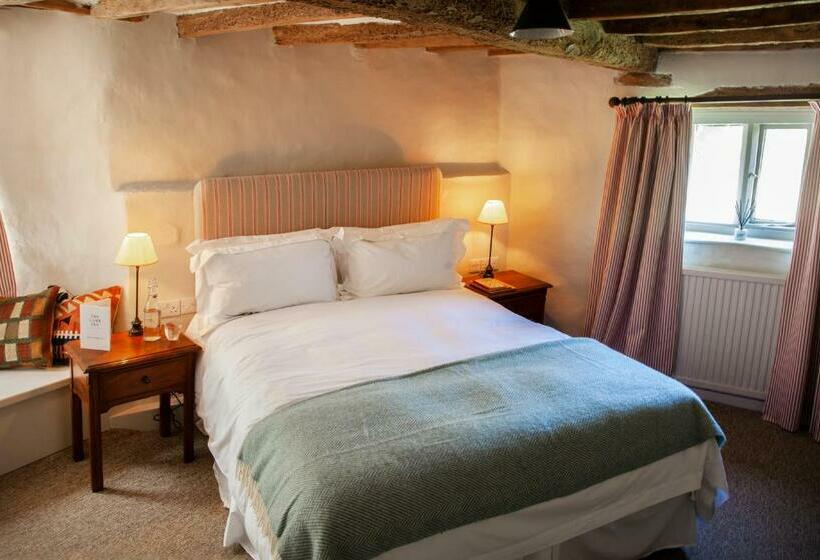 הוסטל The Lamb Inn