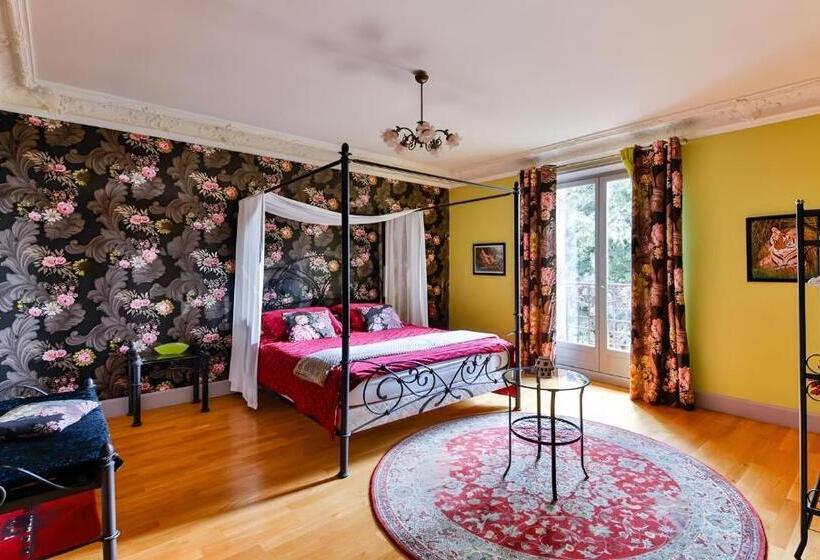 צימר Chateau De La Feuilleraie