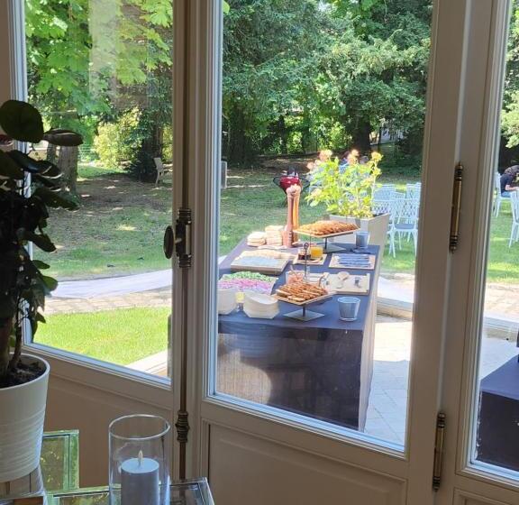 צימר Chateau De La Feuilleraie