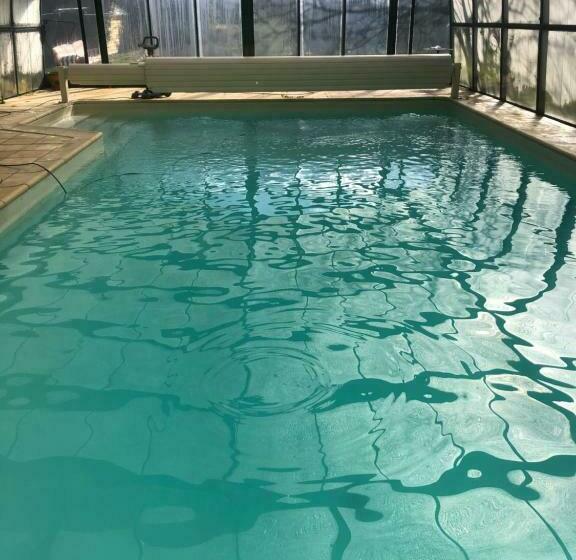 민박 Le Clos Du Cèdre