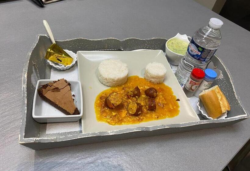 호텔 Hôtel Déco Lia Soirée étape