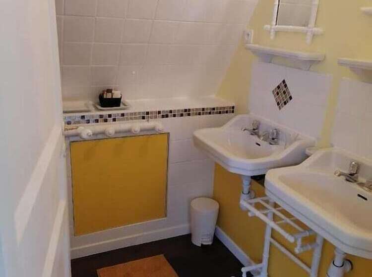 بنسيون Manoir Du Clap