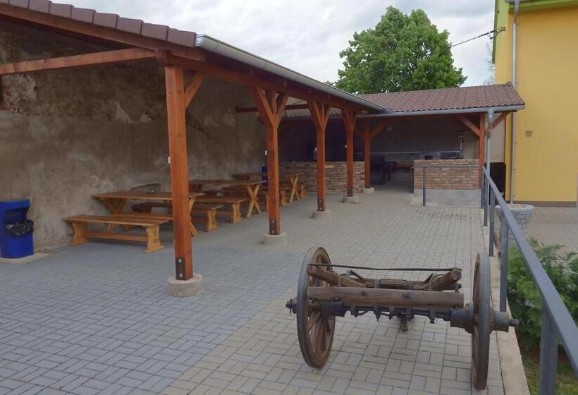 膳宿费 Bořikovský Dvůr