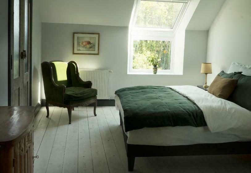 ペンション The Riverhouse, Magical House With Garden By The River Seine