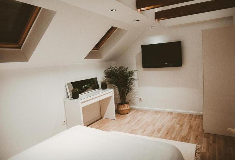 Пансион Vila Casa Din Gradina