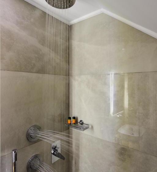 Elia Portou Rooms