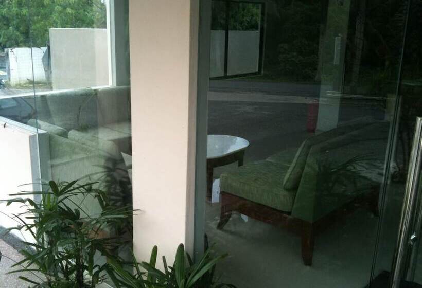 هتل Amara Guest House