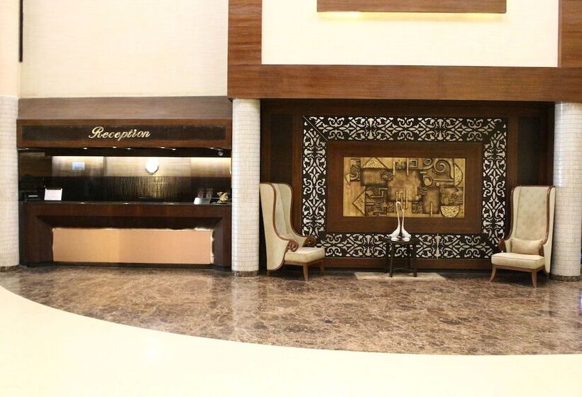 Amr Hotel, Katra