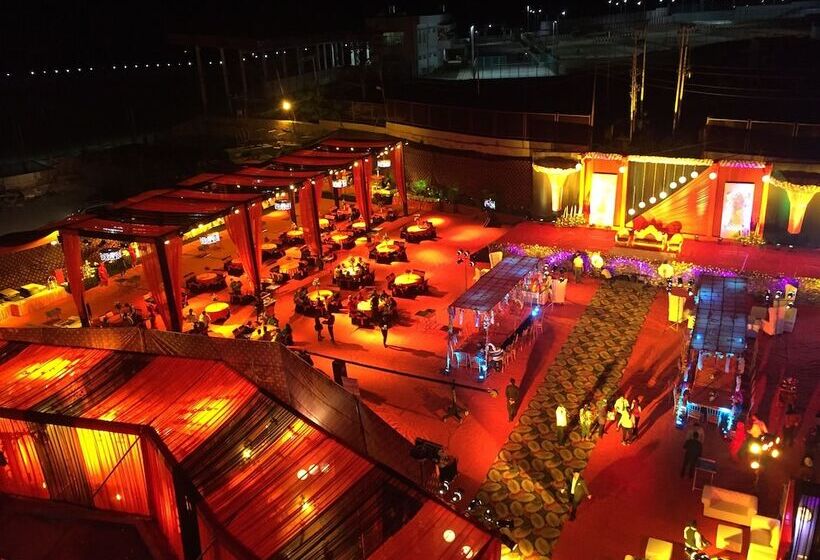 Amr Hotel, Katra