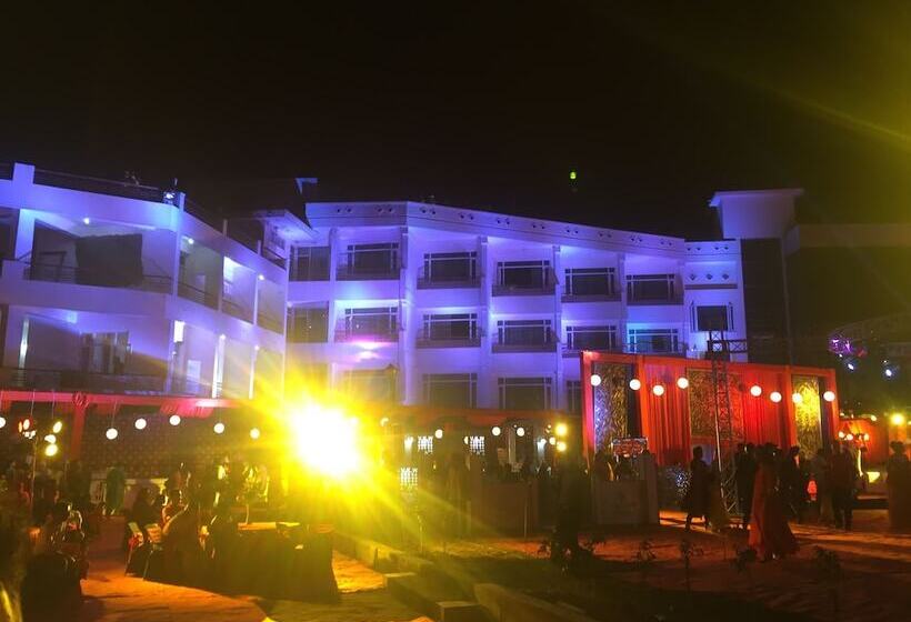 Amr Hotel, Katra