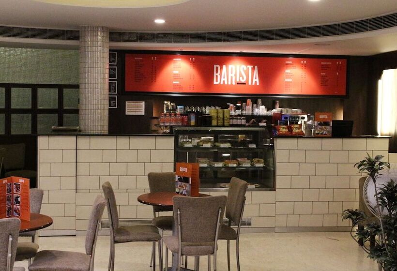 Amr Hotel, Katra