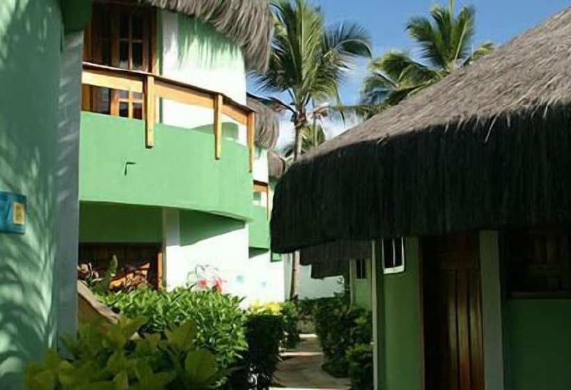 هتل Back Door Village