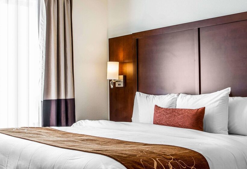 هتل Comfort Suites Woodland  Sacramento Airport