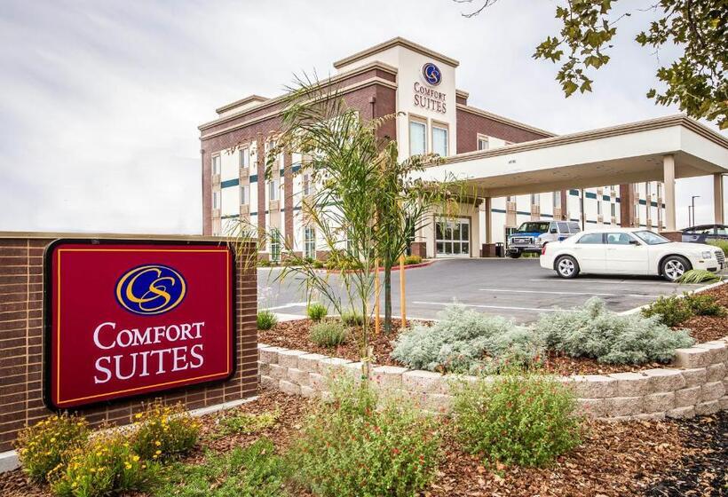 هتل Comfort Suites Woodland  Sacramento Airport