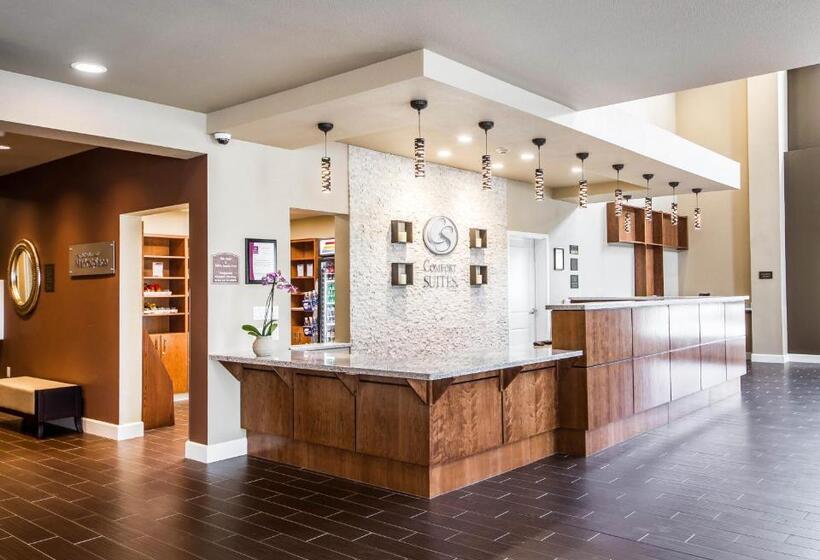 هتل Comfort Suites Woodland  Sacramento Airport