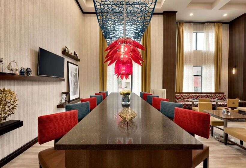 فندق Hampton Inn & Suites Monroe