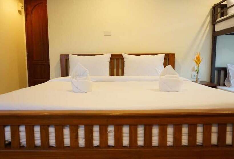هتل Hathai House