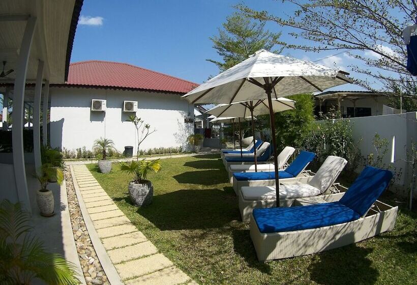 هتل Langkawi Chantique
