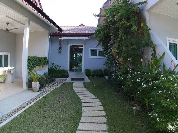 هتل Langkawi Chantique