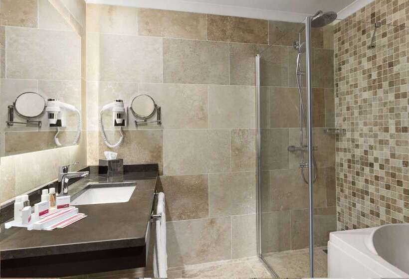 Fotos del hotel Ramada  & Suites By Wyndham Istanbul Merter:  19