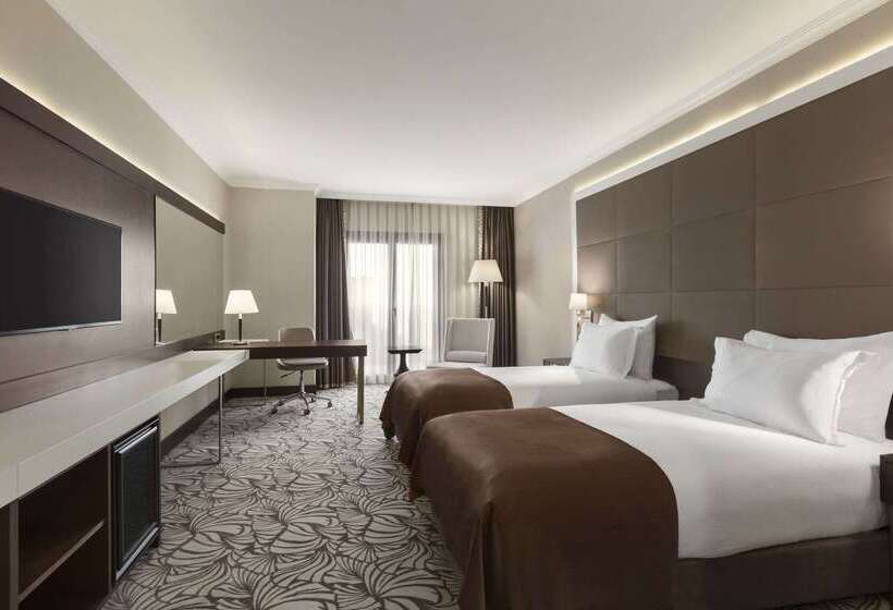 Fotos del hotel Ramada  & Suites By Wyndham Istanbul Merter:  3