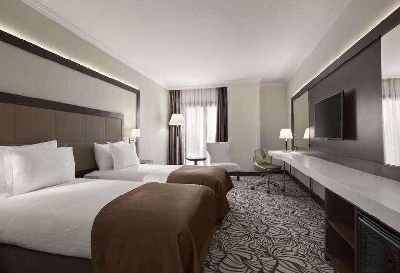 Fotos del hotel Ramada  & Suites By Wyndham Istanbul Merter:  5