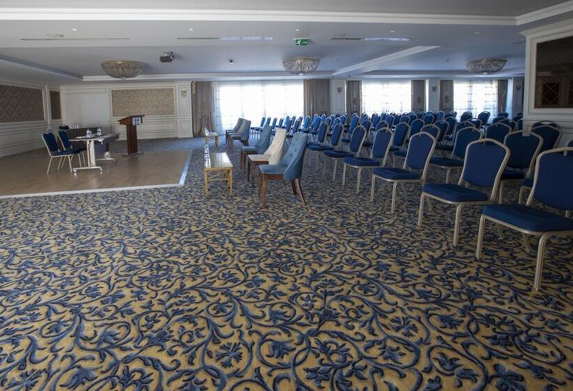 Fotos del hotel Ramada  & Suites By Wyndham Istanbul Merter:  4