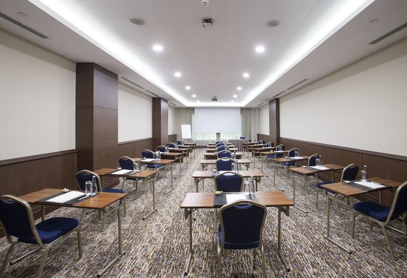 Fotos del hotel Ramada  & Suites By Wyndham Istanbul Merter:  45