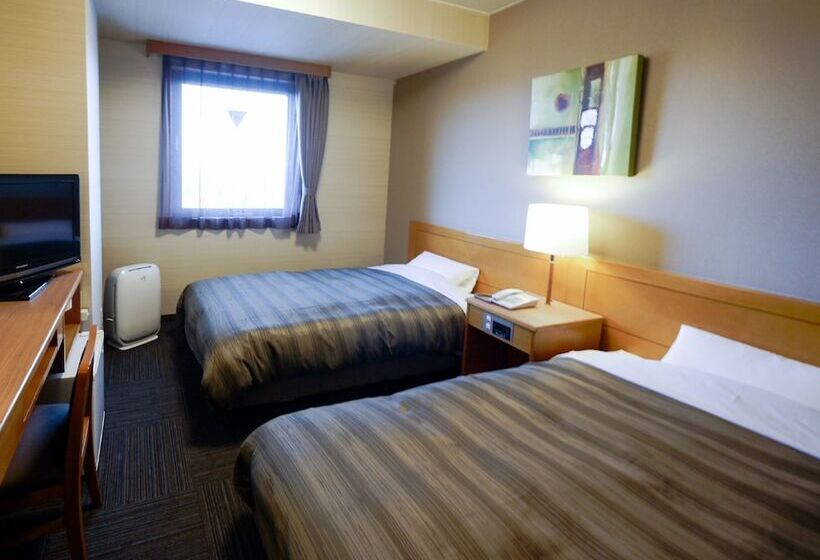 هتل Route Inn Tsuruoka Inter