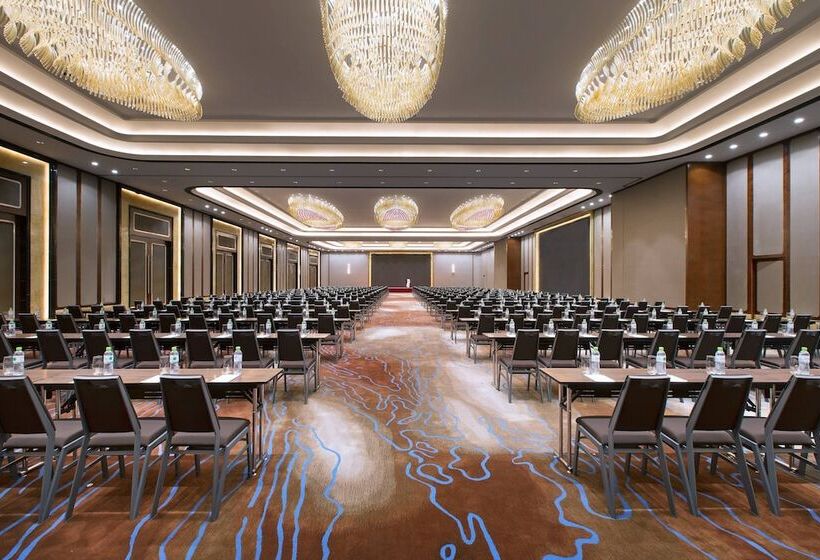 فندق Sheraton Zhanjiang