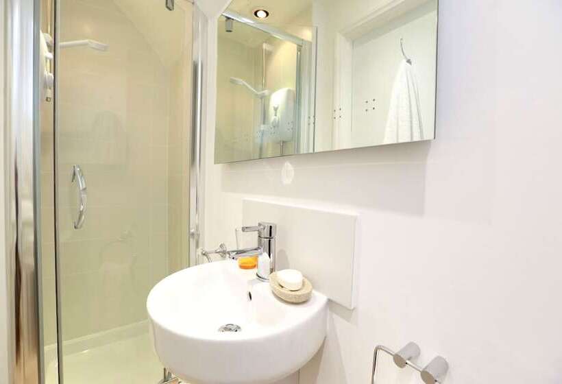 Fotos del hotel Starlings Guest House:  4