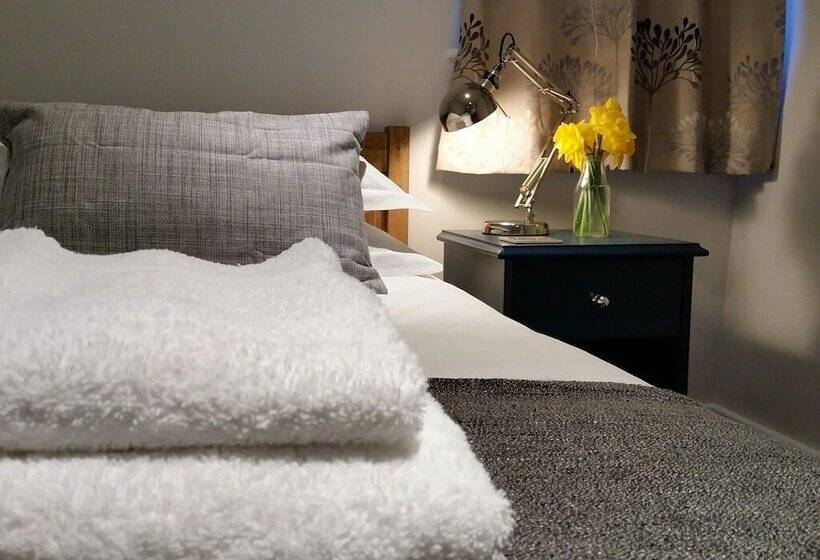 Starlings Guest House