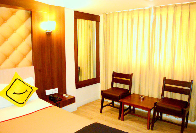 ホテル Stay Vista Rooms At Pune Station