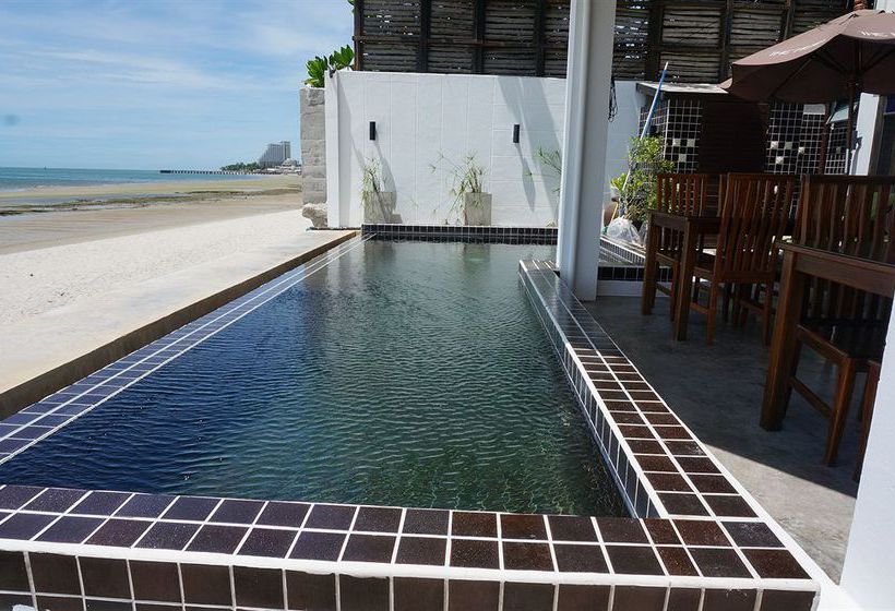 בית מלון כפרי The Herbs By The Sea