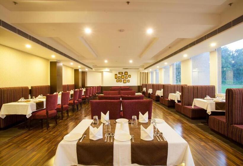 Hotel Velvet Clarks Exotica Zirakpur