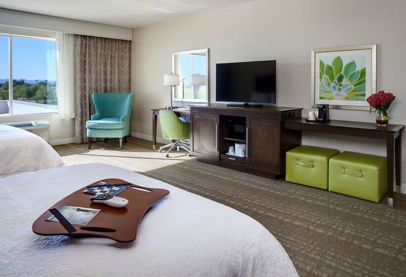 فندق على الطريق Hampton Inn & Suites Blythe