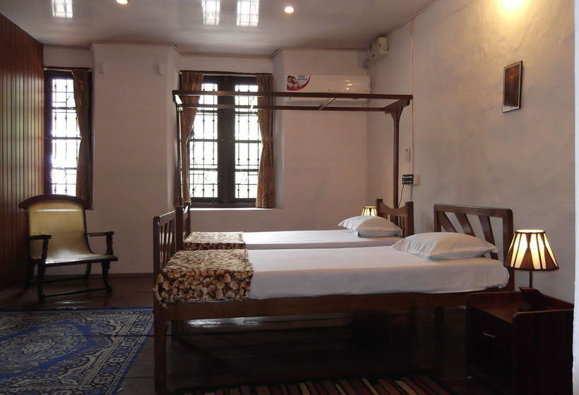 Pension Madeleine Inn Guest House